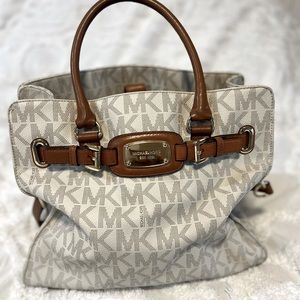 Michael Kors purse